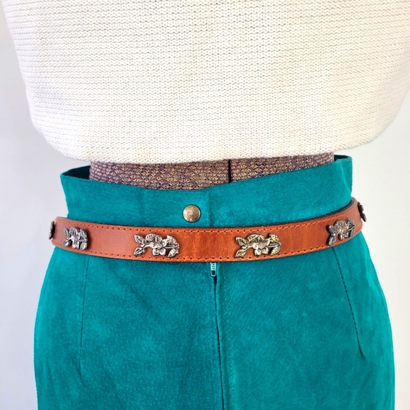 Vintage Accessories - Vintage Fairweather brown leather belt with silver flowers and buckle